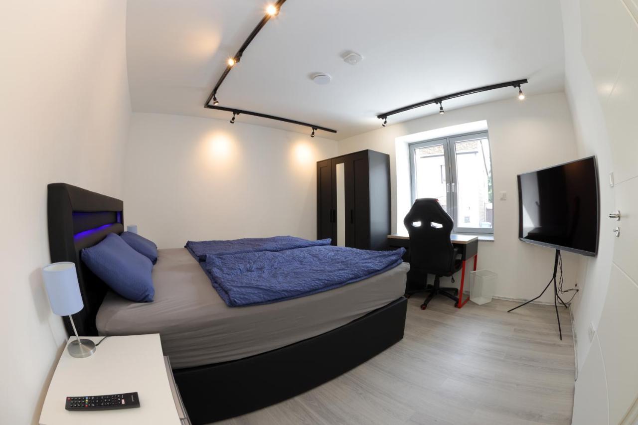 Modern Und Neu, Top Ausstattung Mit Kaffeevollautomat, 2X Netflix-Tv, Lueftungsanlage, Geschirrspueler Wallerfangen Zewnętrze zdjęcie